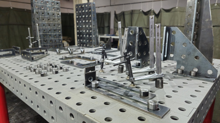 Сварочный 3D стол 2000х1000х100 10 мм (шаг 50х50)