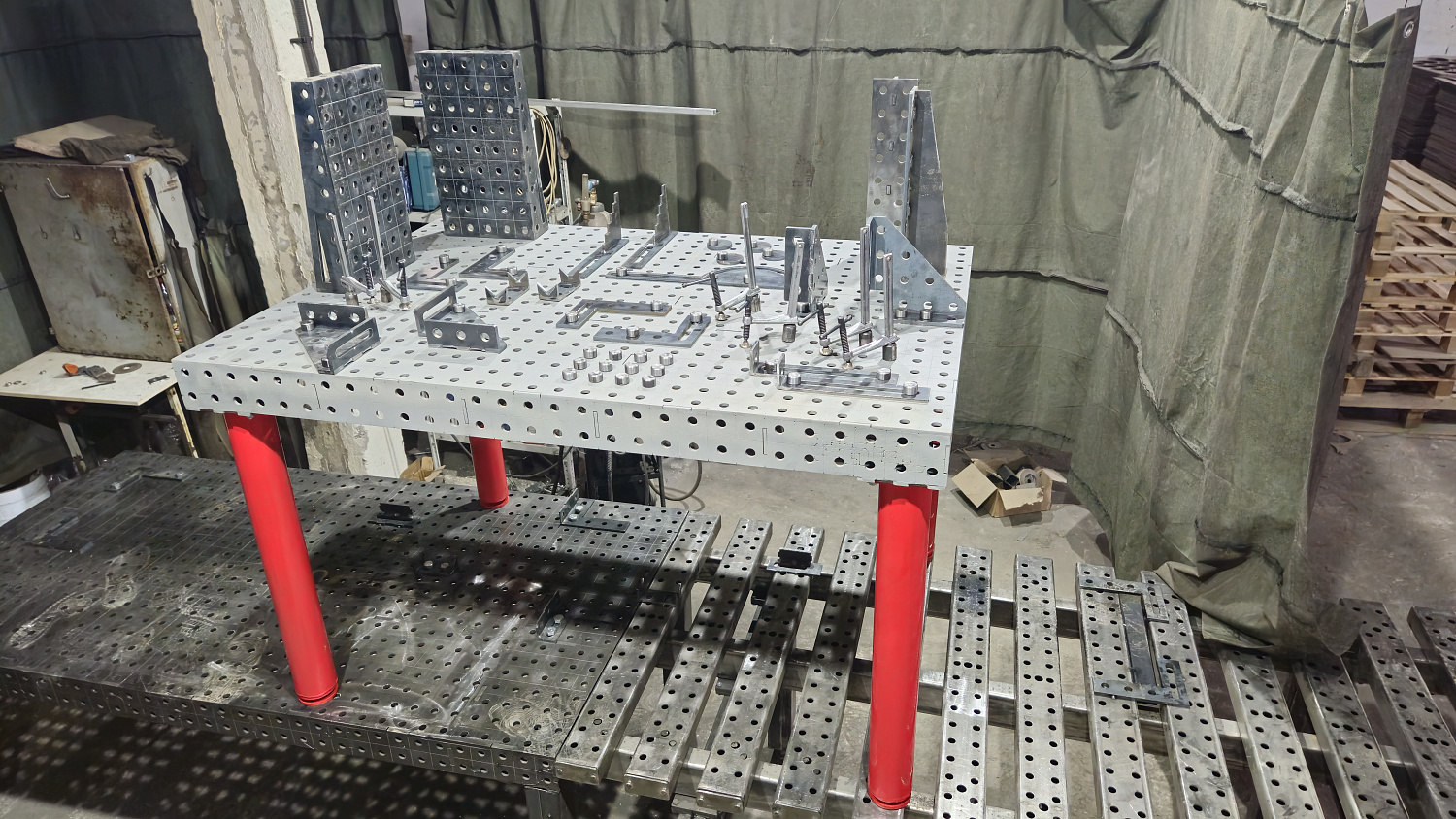 Сварочный 3D стол 2000х1000х100 10 мм (шаг 50х50)